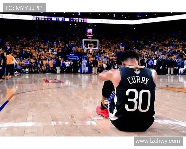 镜头回顾：库里这一幕令人泪目